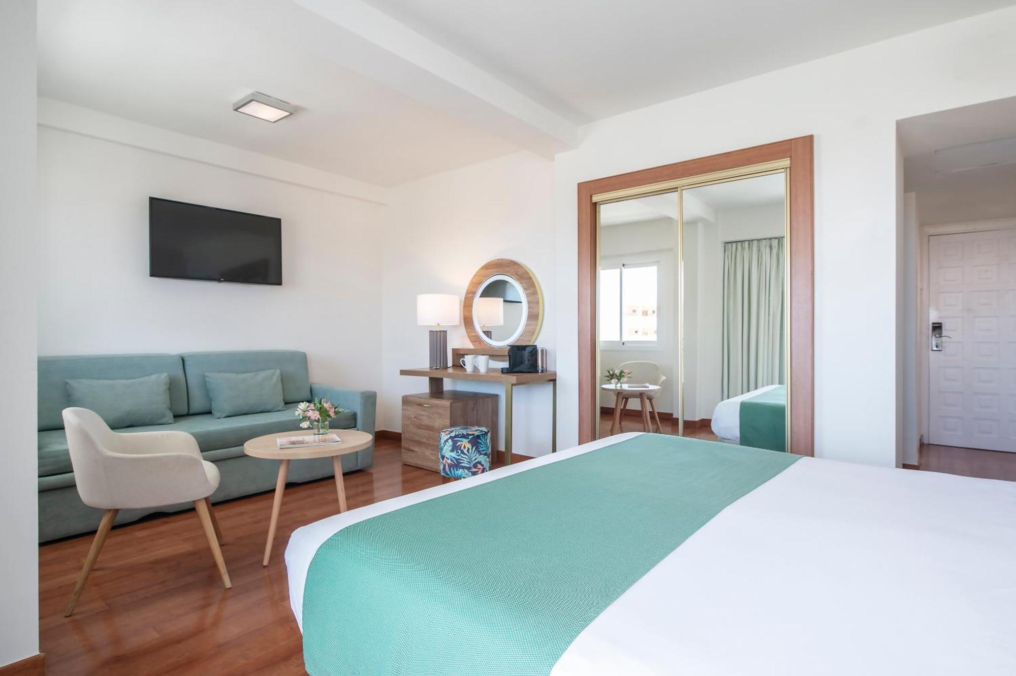 AluaSoul Costa Málaga - Adults recommended Hotel Torremolinos Kültér fotó